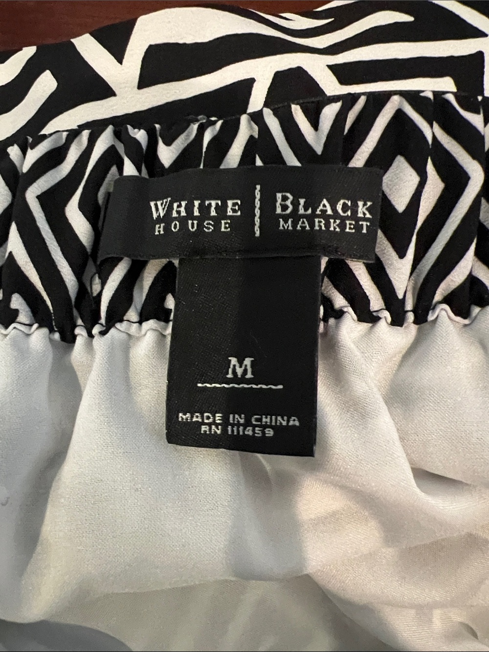 White House Black Market Black & White Geometric Skater Skirt Size Medium - Picture 6 of 7